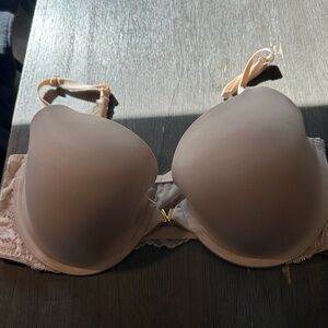 Victoria’s Secret bra